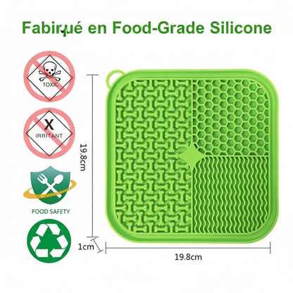 Tapis de léchage vert Pawzen en silicone alimentaire, 19.8x19.8cm, pour ralentir la digestion et réduire l'anxiété des chiens.